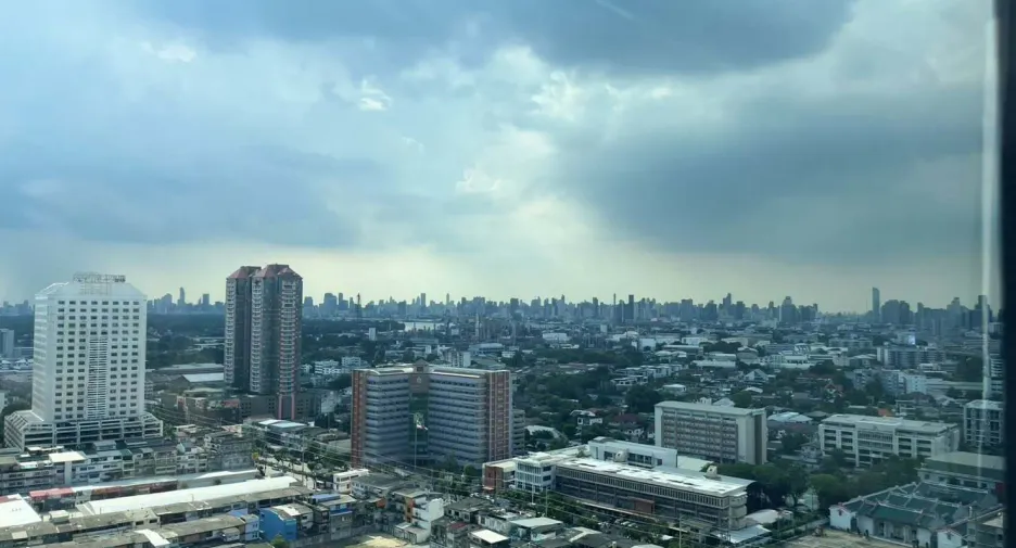 Condo en alquiler de 1 habitaciones en Bang Na, Bangkok