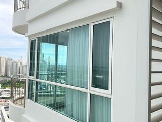 For rent 2 bedrooms condo in Yan Nawa, Bangkok