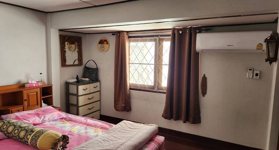 ให้เช่า 5 ห้องนอน บ้านเดี่ยว ใน ห้วยขวาง, กรุงเทพฯ