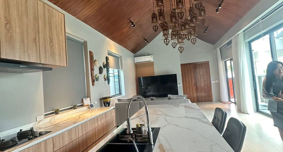 Villa en alquiler de 2 habitaciones en Mueang Phuket, Phuket