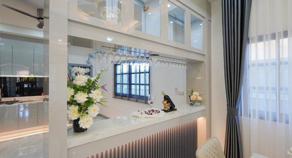 For sale 4 ベッドルーム house in East Pattaya, Pattaya