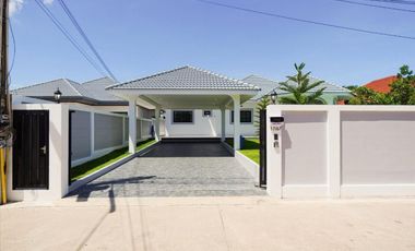 For sale 4 ベッドルーム house in East Pattaya, Pattaya