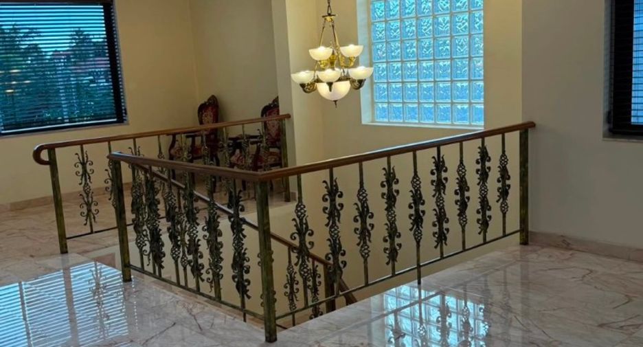 Villa en venta de 4 habitaciones en East Pattaya, Pattaya
