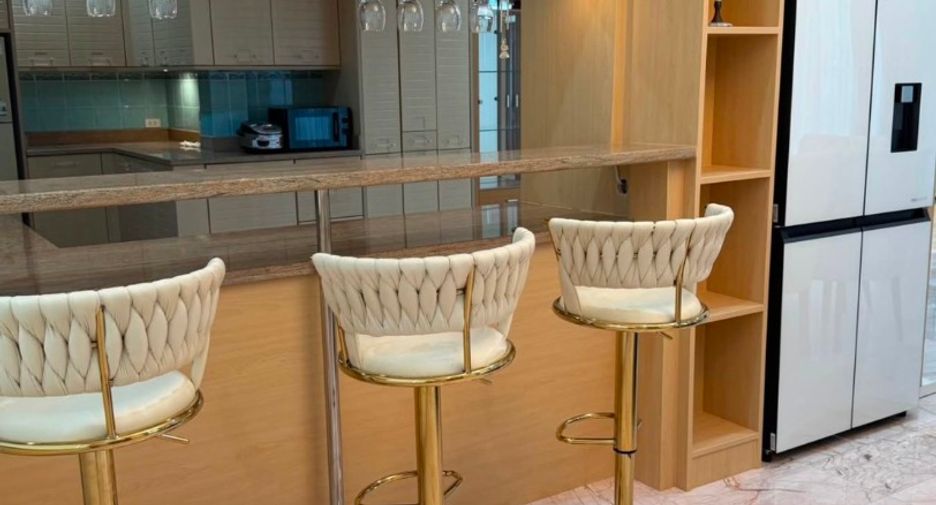 Villa en venta de 4 habitaciones en East Pattaya, Pattaya
