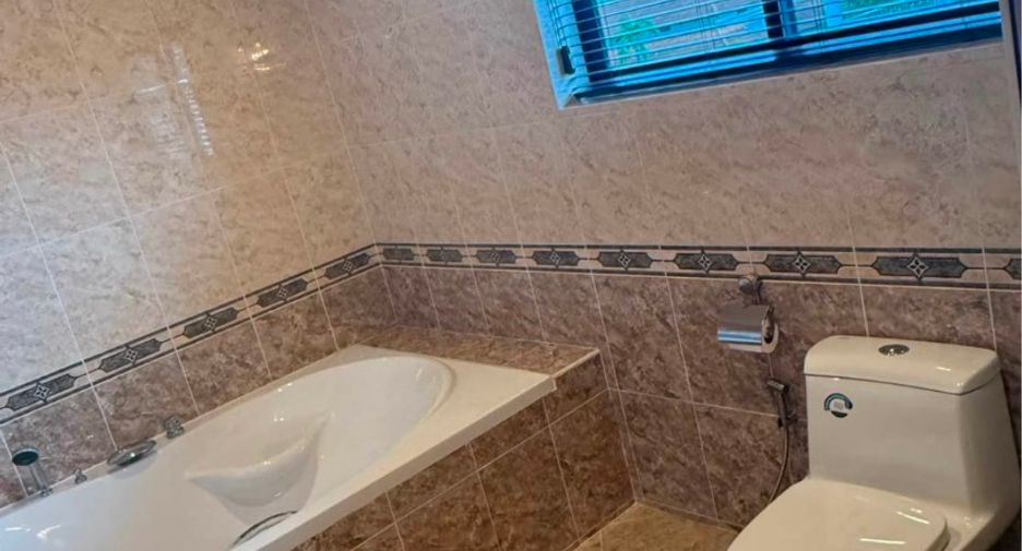 Villa en venta de 4 habitaciones en East Pattaya, Pattaya