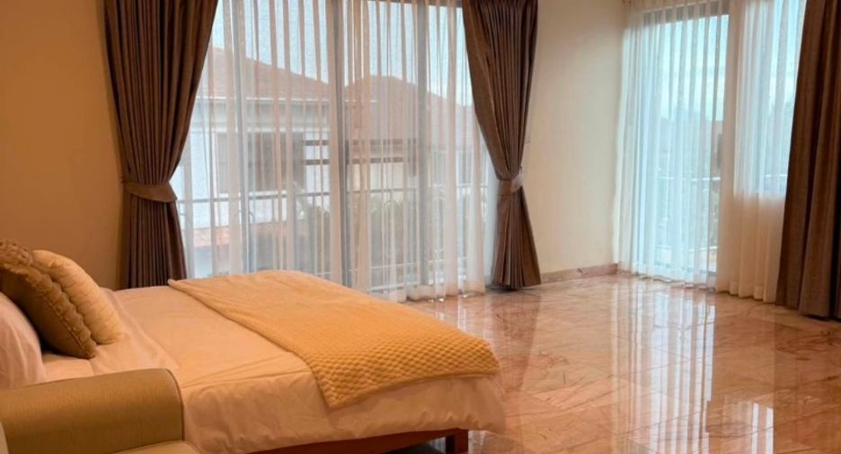 Villa en venta de 4 habitaciones en East Pattaya, Pattaya