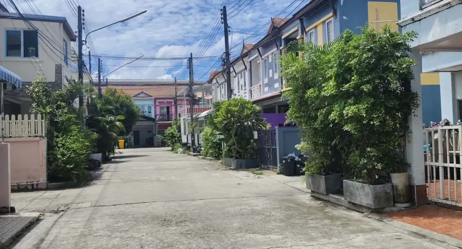 For rent 3 bedrooms house in Mueang Phuket, Phuket
