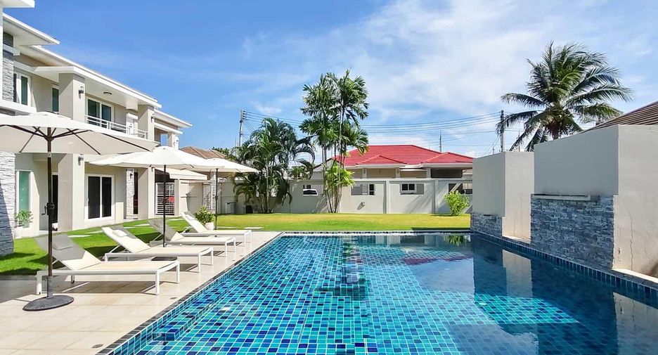 For sale 6 bedrooms villa in Hua Hin, Prachuap Khiri Khan
