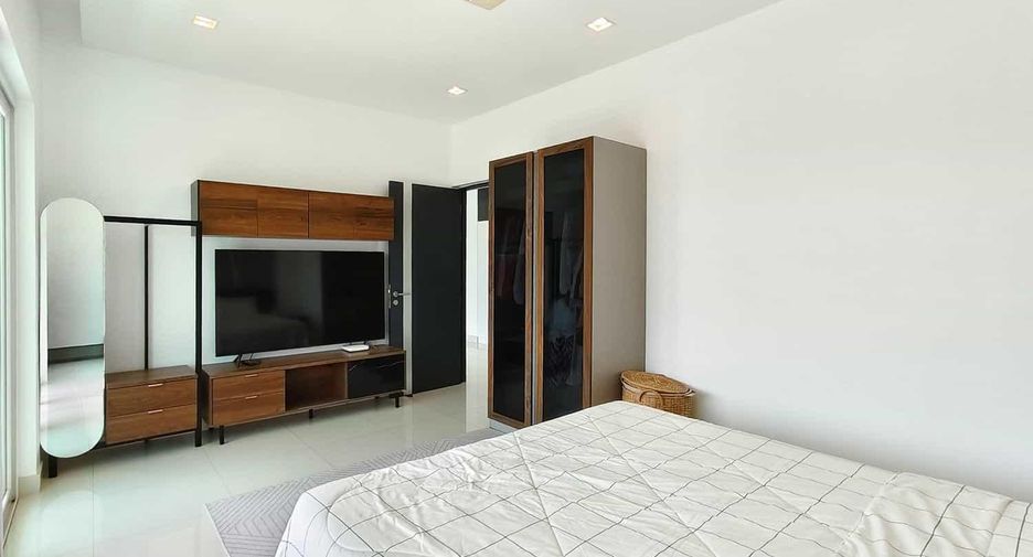 For sale 6 bedrooms villa in Hua Hin, Prachuap Khiri Khan