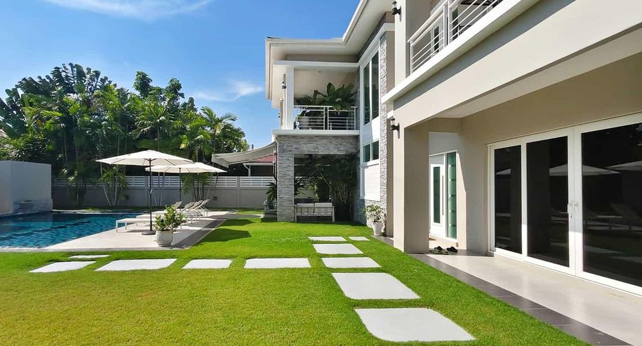 For sale 6 bedrooms villa in Hua Hin, Prachuap Khiri Khan