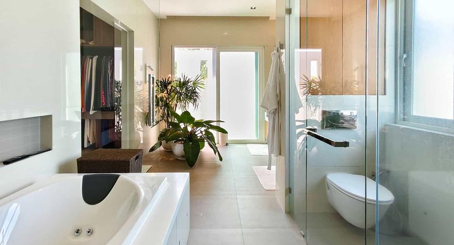 For sale 6 bedrooms villa in Hua Hin, Prachuap Khiri Khan