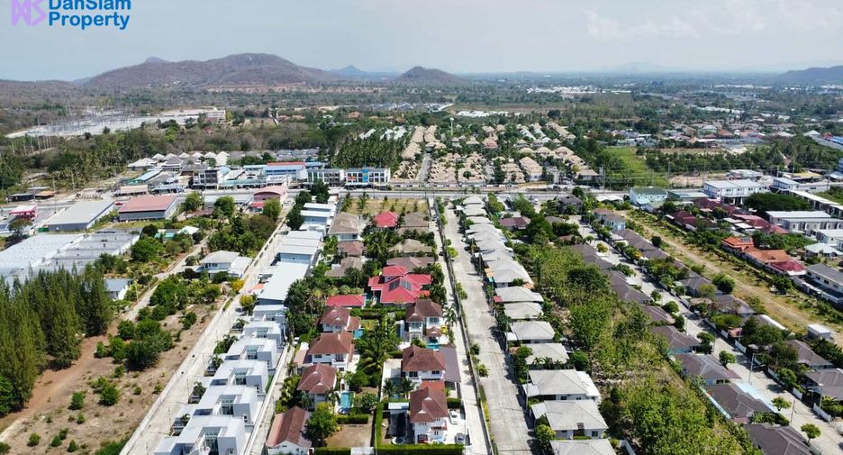 For sale 6 bedrooms villa in Hua Hin, Prachuap Khiri Khan