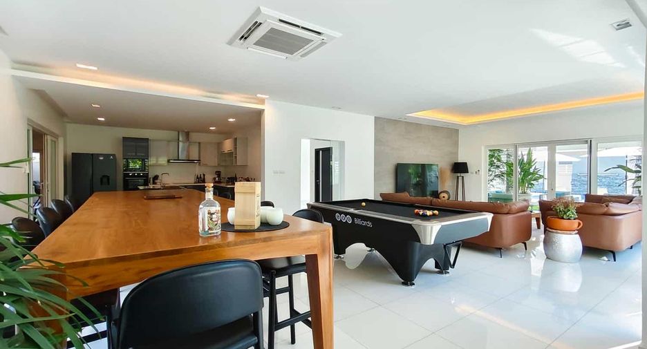 For sale 6 bedrooms villa in Hua Hin, Prachuap Khiri Khan