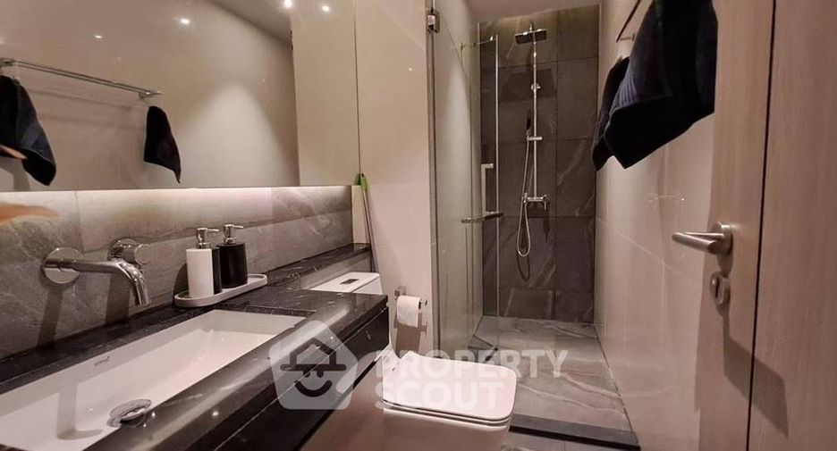 For sale 2 bedrooms condo in Pratumnak, Pattaya