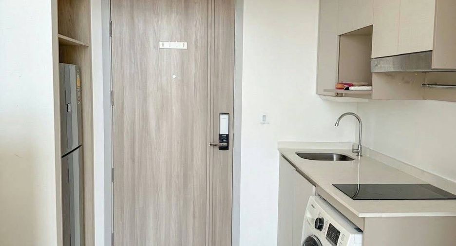 For sale 1 bed condo in Sathon, Bangkok