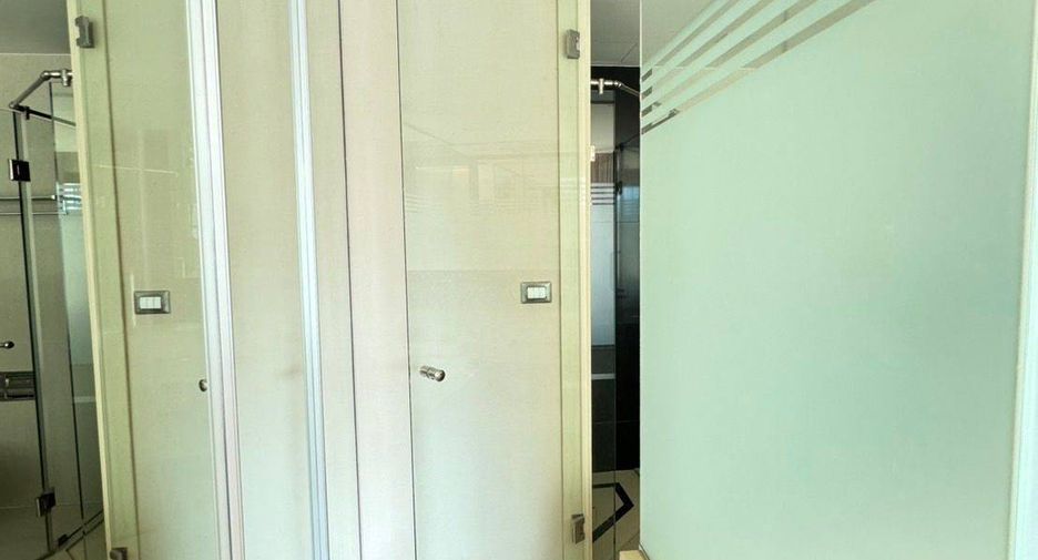 For rent 1 bed condo in Sathon, Bangkok
