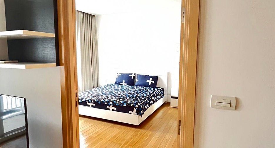 For rent 1 bed condo in Khlong Toei, Bangkok