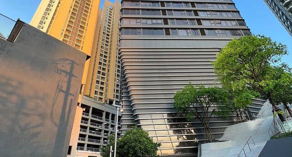 For rent 1 bed condo in Watthana, Bangkok