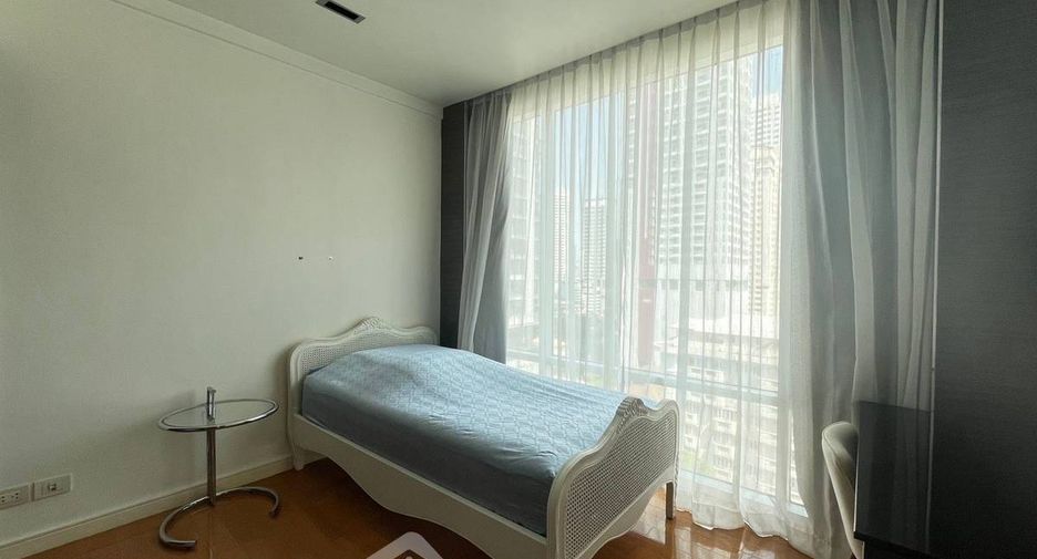 À louer 2 chambres condo à Khlong Toei, Bangkok