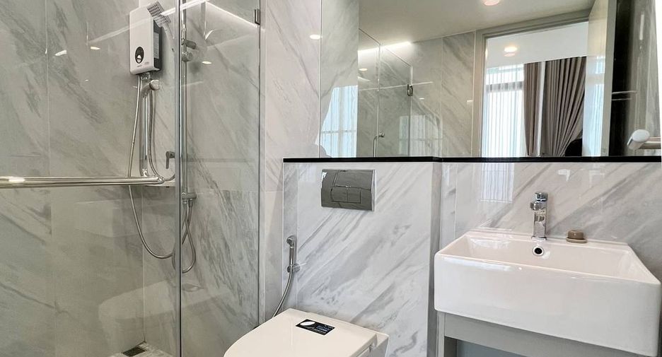 For rent 1 bed condo in Sathon, Bangkok