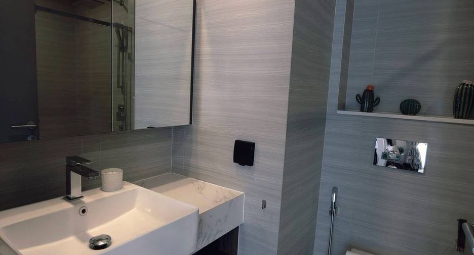 For rent 2 ベッドルーム condo in Watthana, Bangkok