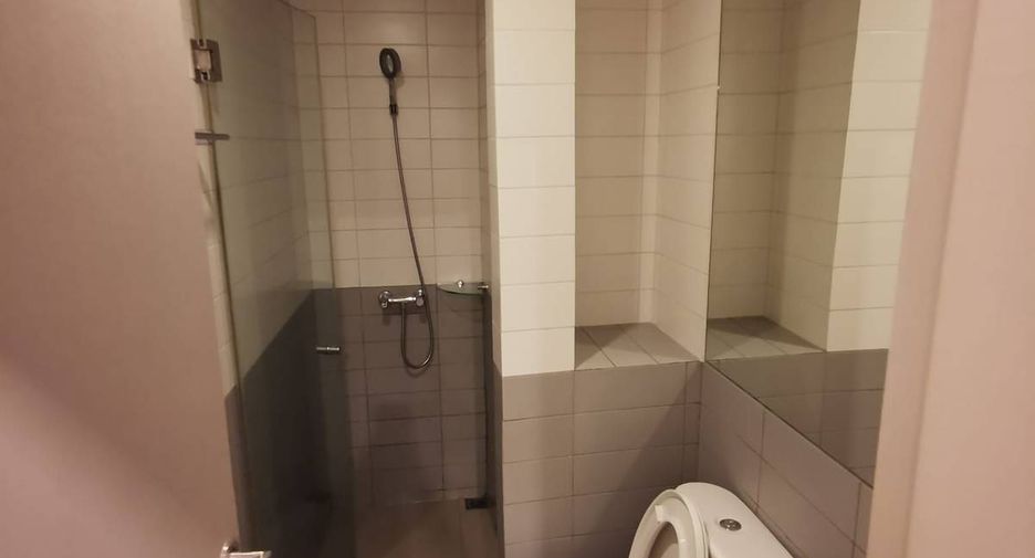 For rent 2 bedrooms condo in Phra Khanong, Bangkok
