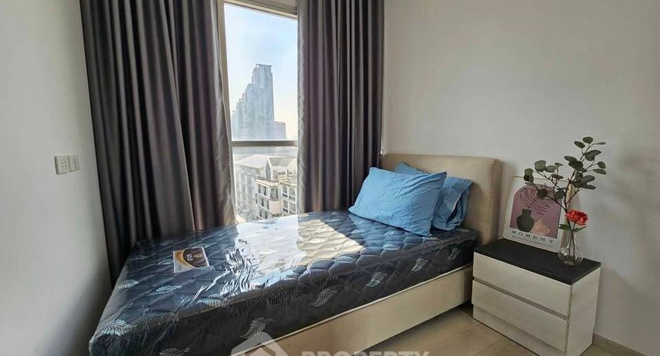 For rent 2 bedrooms condo in Huai Khwang, Bangkok