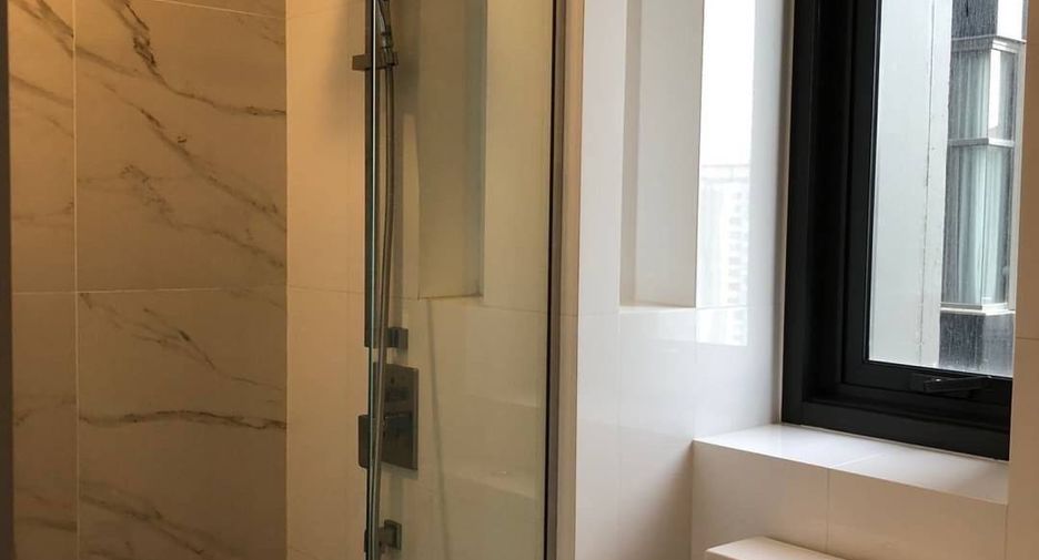 For rent 1 bed condo in Phra Khanong, Bangkok