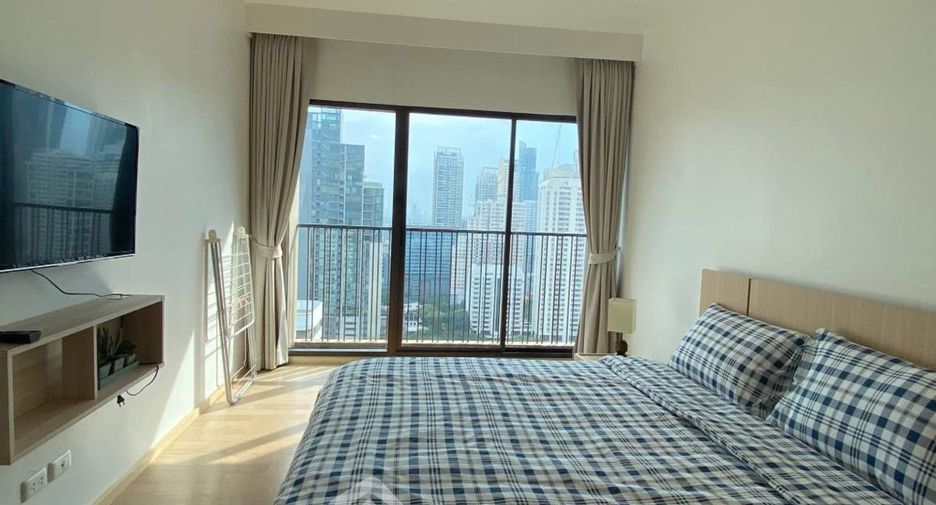 For rent 1 bed condo in Khlong Toei, Bangkok