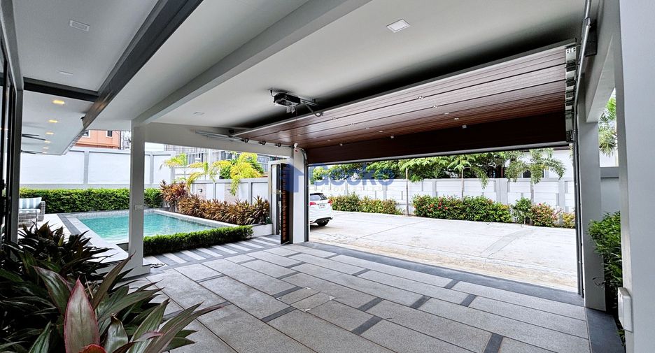 For rent and for sale 4 bedrooms house in South Pattaya, Pattaya