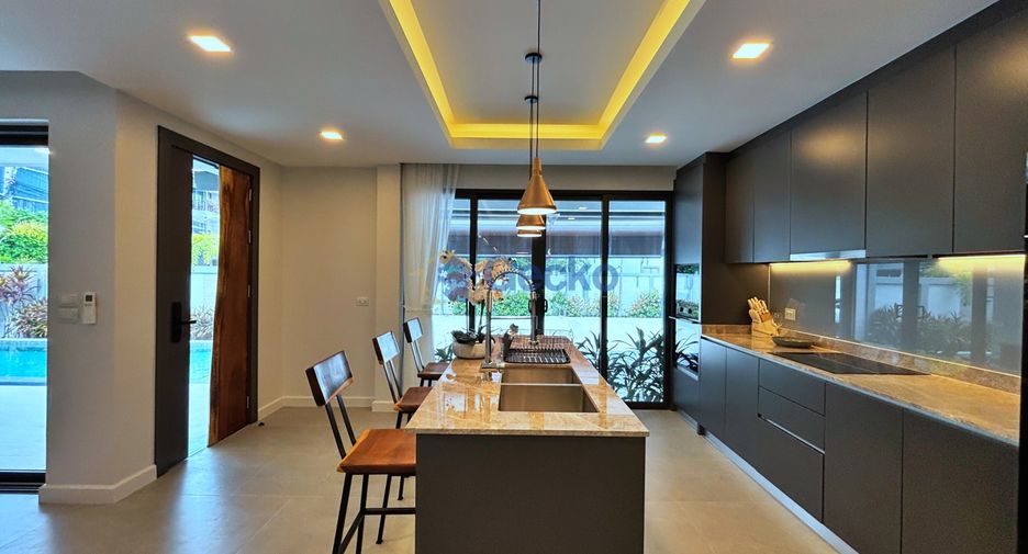 For rent and for sale 4 bedrooms house in South Pattaya, Pattaya