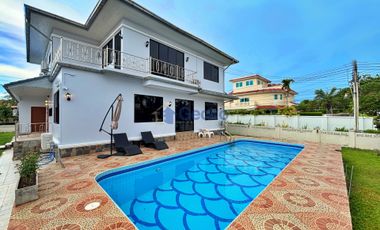 Casa en venta de 4 habitaciones en East Pattaya, Pattaya