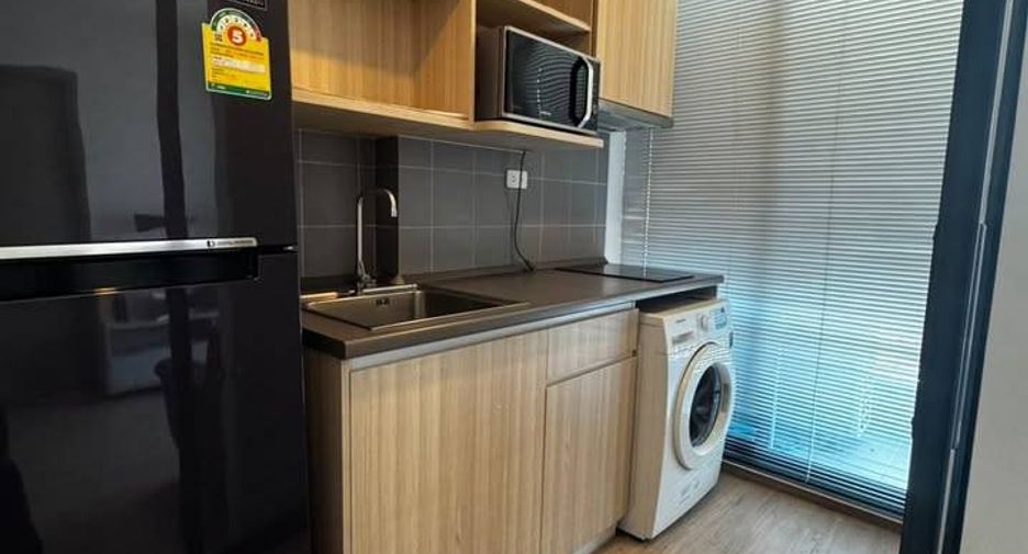 For rent 2 bedrooms condo in Bang Na, Bangkok