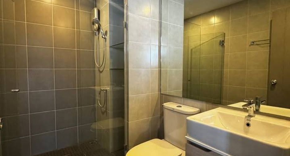 For rent 2 bedrooms condo in Bang Na, Bangkok