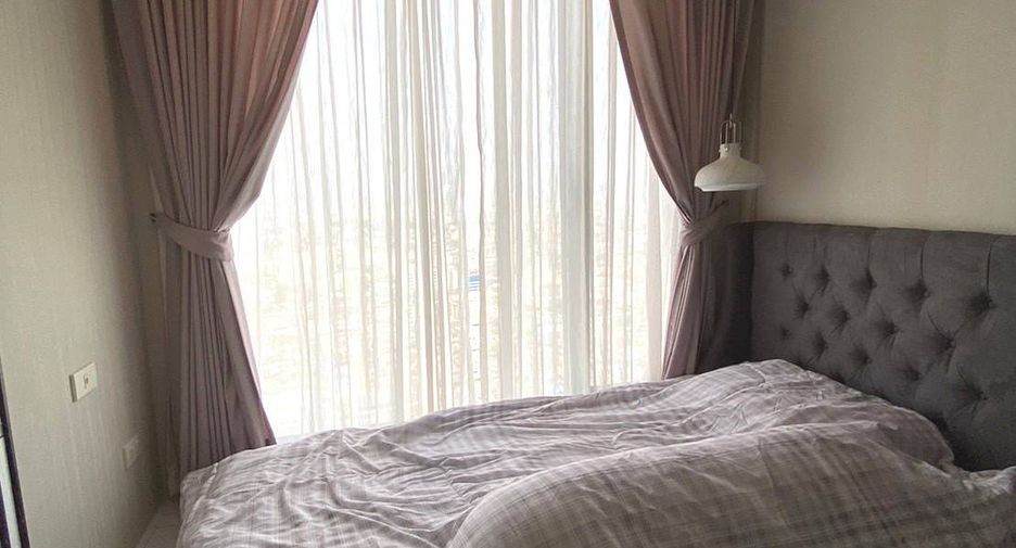 For rent 2 bedrooms condo in Khlong San, Bangkok