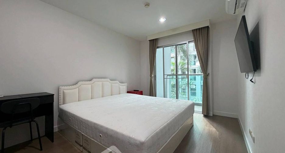À louer 2 chambres condo à Huai Khwang, Bangkok