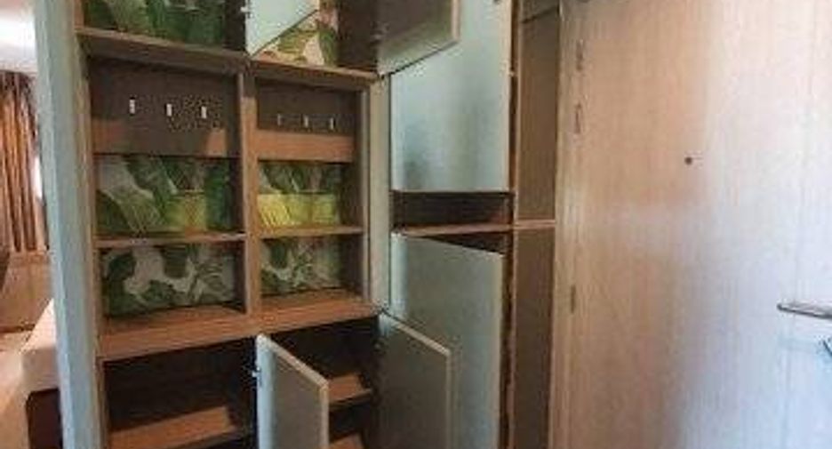 For rent 2 bedrooms condo in Pathum Wan, Bangkok