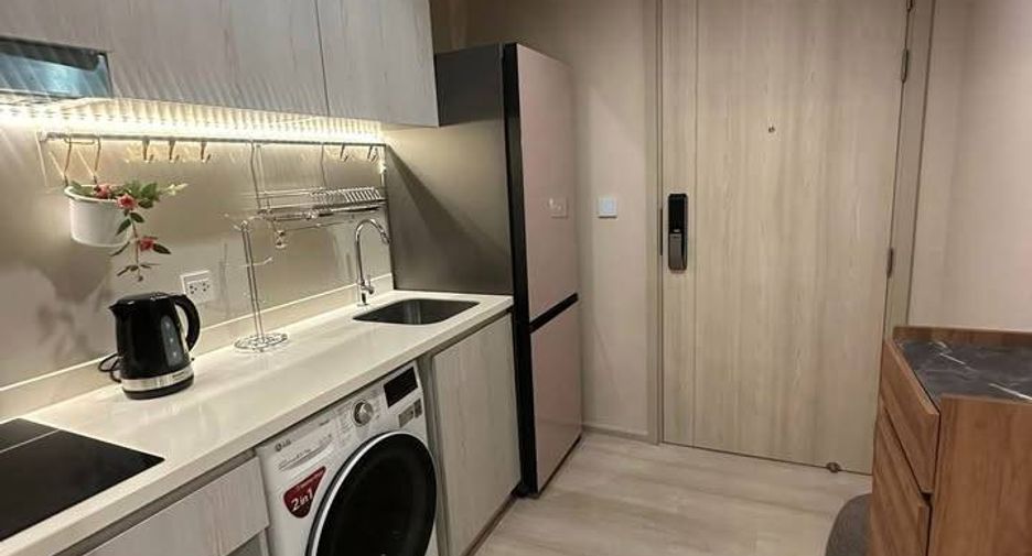 For rent 1 bed condo in Pathum Wan, Bangkok