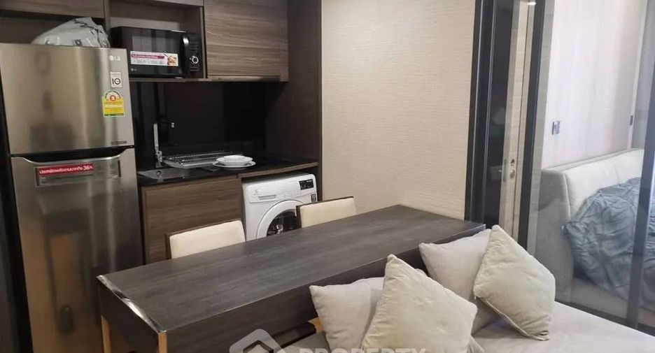 Wohnung zur Miete mit 1 Zimmer in Pathum Wan, Bangkok