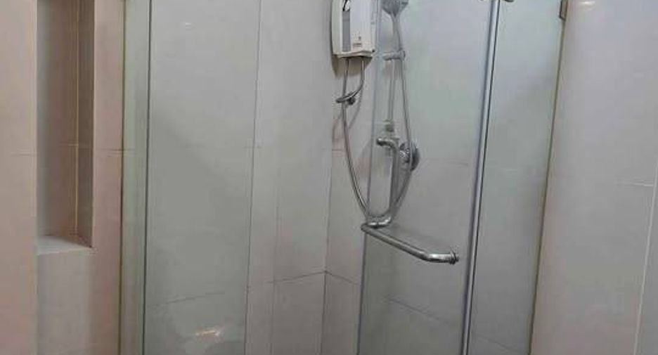 Condo en alquiler de 1 habitaciones en Khlong San, Bangkok