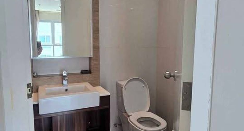 Condo en alquiler de 1 habitaciones en Khlong San, Bangkok