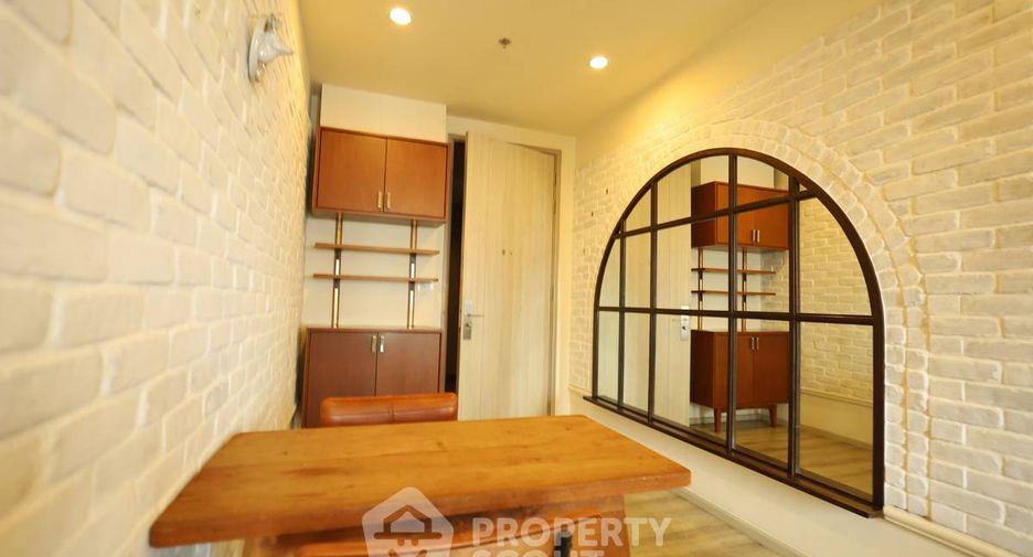 Condo en alquiler de 2 habitaciones en Phaya Thai, Bangkok