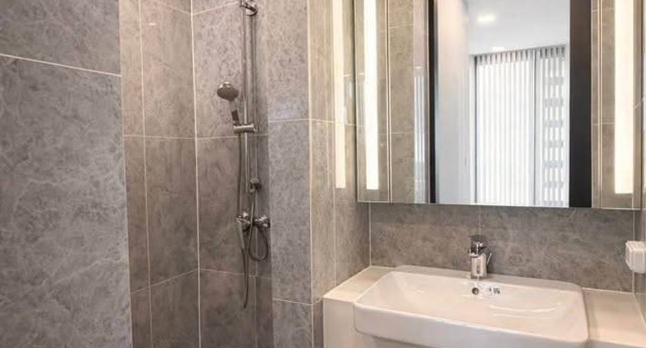 For rent 1 bed condo in Phaya Thai, Bangkok