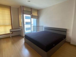 For rent 2 bedrooms condo in Thon Buri, Bangkok