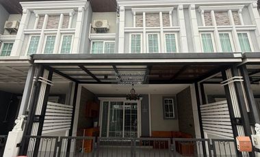Аренда 4 спальни таунхаус в Phra Pradaeng, Самутпракан