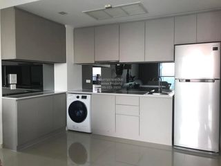 For rent 2 bedrooms condo in Yan Nawa, Bangkok