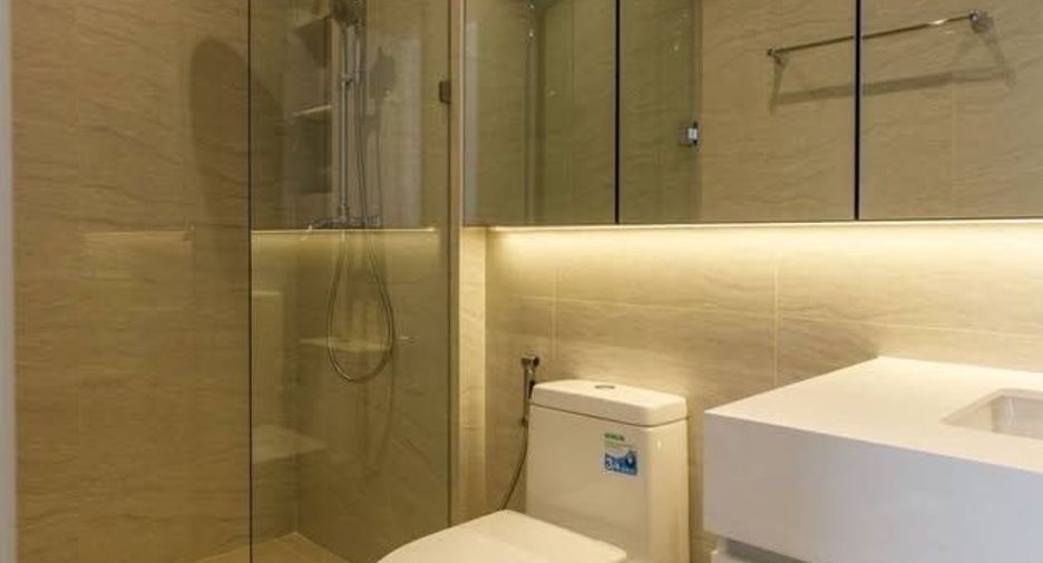 Condo en alquiler de 2 habitaciones en Pathum Wan, Bangkok