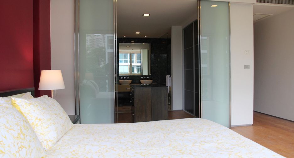 For rent and for sale 3 bedrooms condo in Khlong Toei, Bangkok