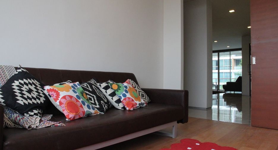 For rent and for sale 3 bedrooms condo in Khlong Toei, Bangkok