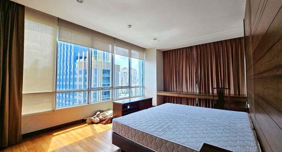 À louer 3 chambres condo à Watthana, Bangkok